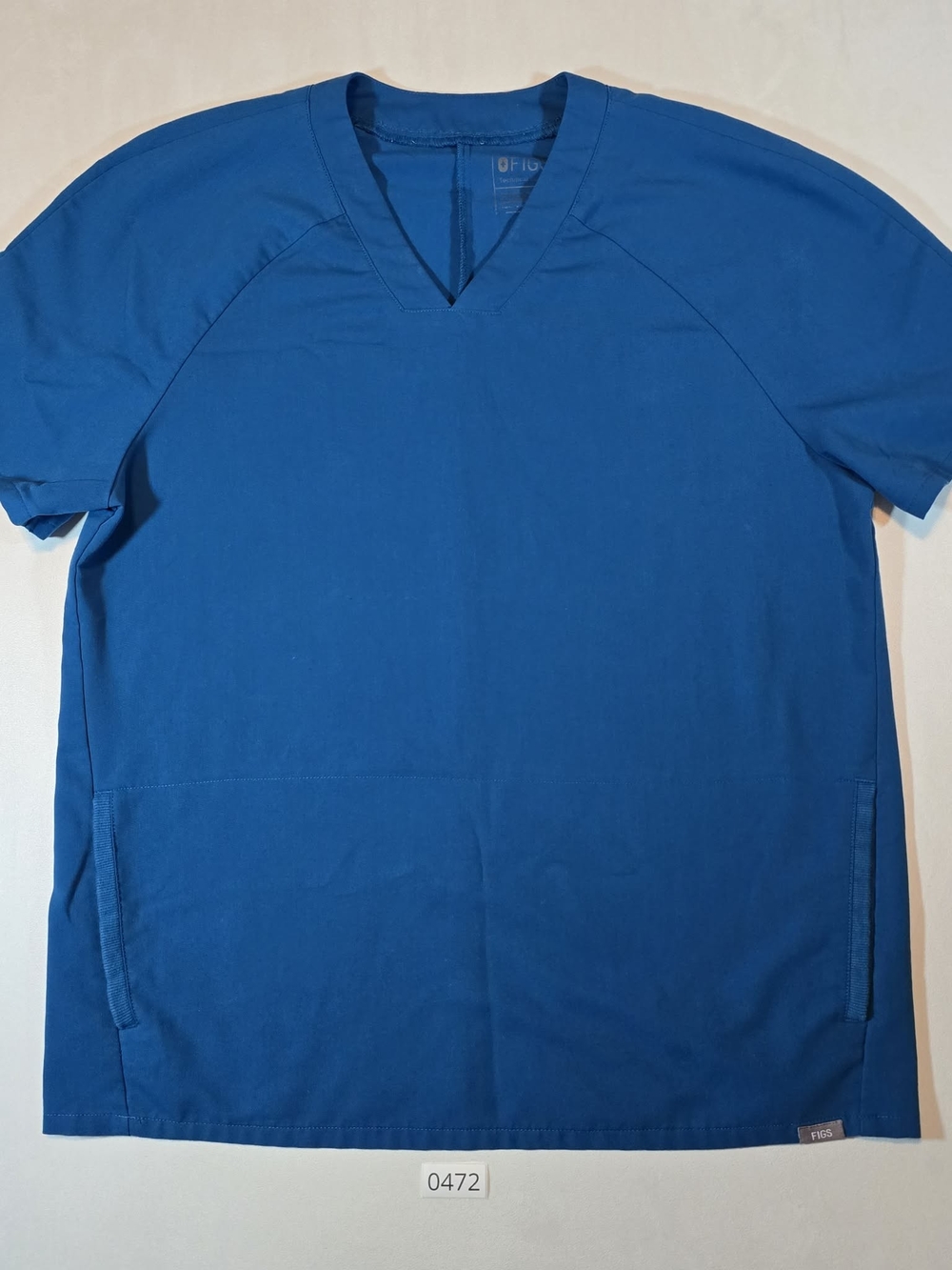 Figs Men’s V-Neck Top in Caribbean Blue